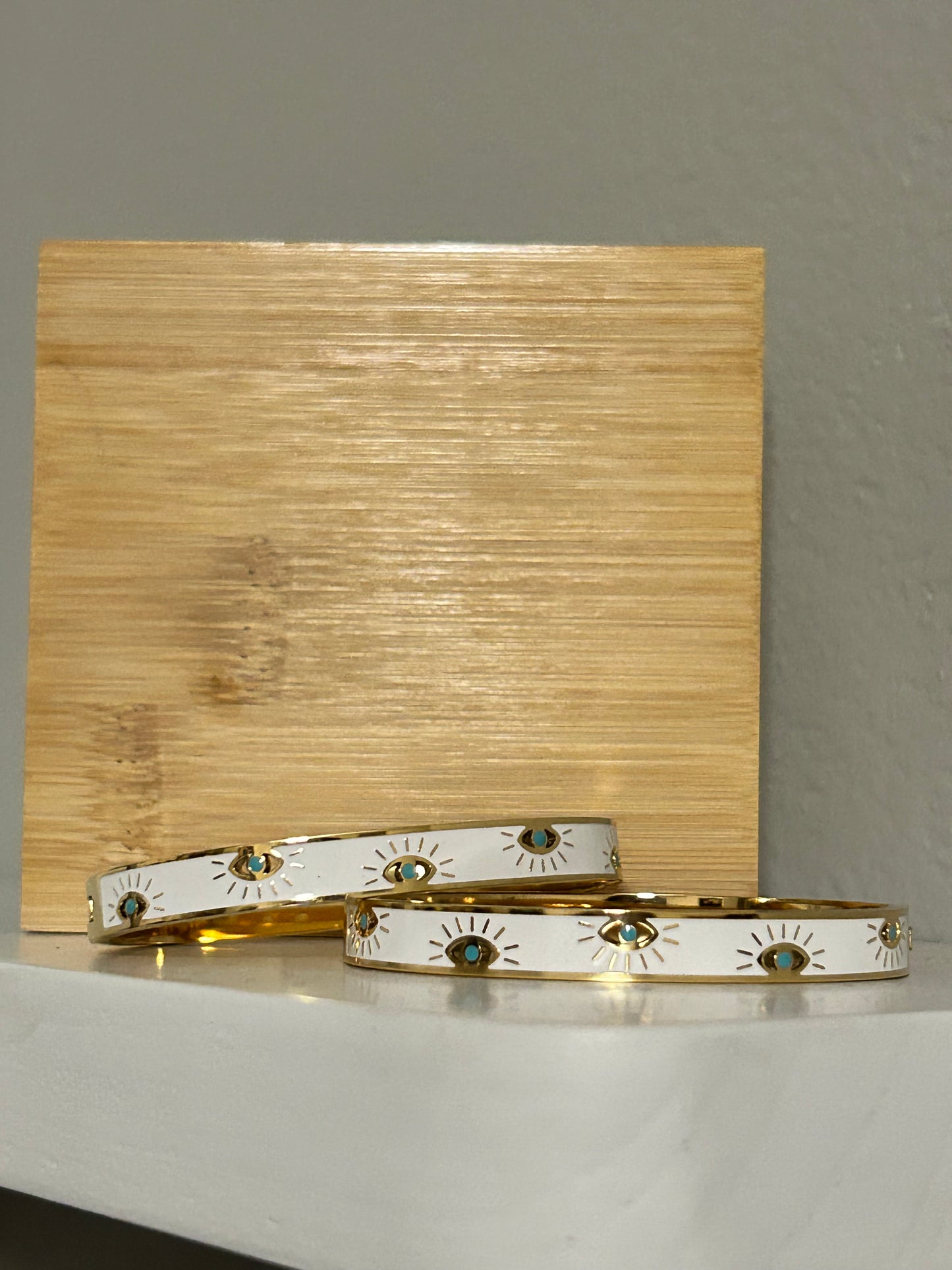 Ojo Cuff