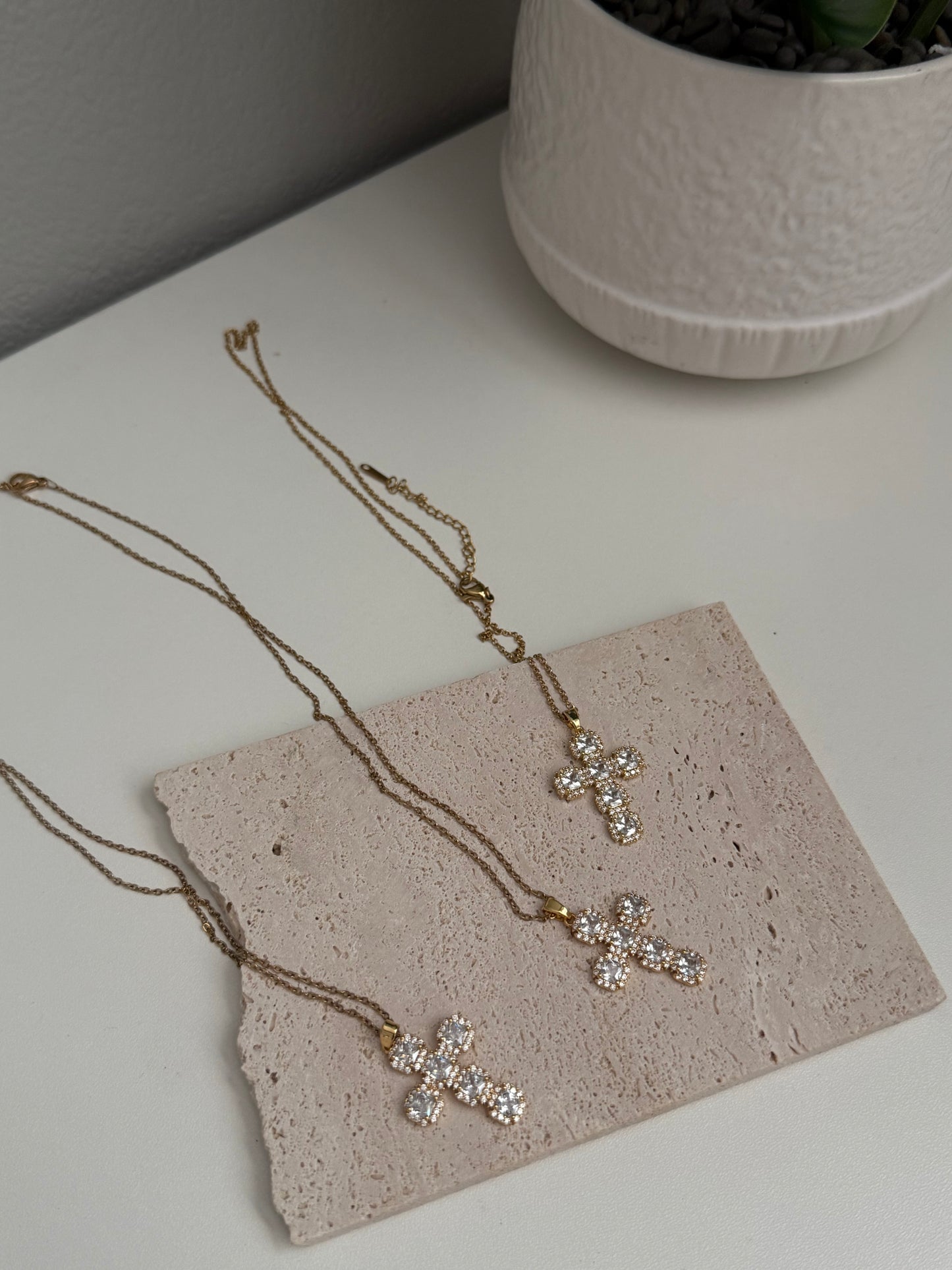 Daría Necklace